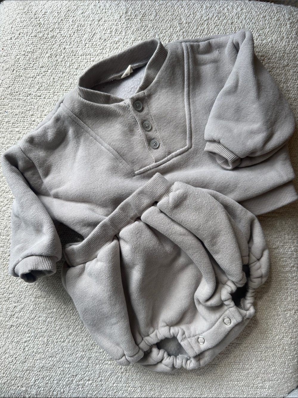 BEBE HOLIC Cozy Fleece Harlow Two-Piece Set